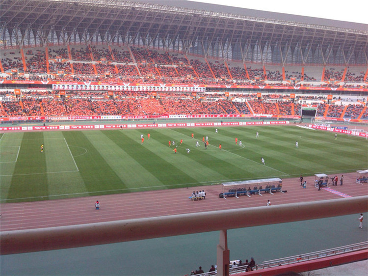 九龙坡体育场看台网架